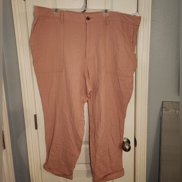 NWT Old Navy High-Waisted Slouchy Cropped Tapered Workwear Pants - Picture 3 of 5